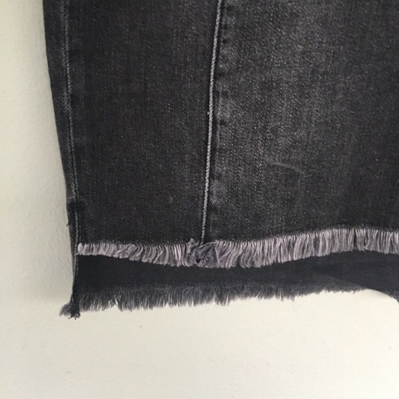 Band of Gypsies Denim Mini Skirt Women’s 32 Button Fly Raw Hem Pockets Y2K Boho - Picture 6 of 11
